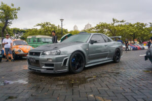 R34 スカイライン GT-R